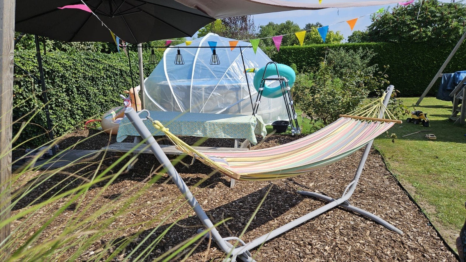 Sunnytent, Ophalen