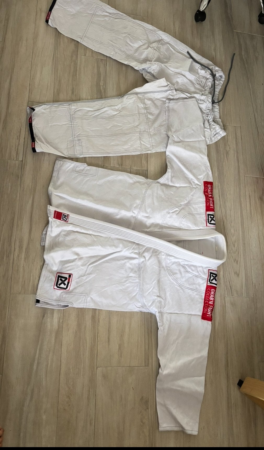 Uniforme de karaté ou taekwondo, Sports & Fitness, Enlèvement ou Envoi, Taekwondo, Comme neuf, Taille L