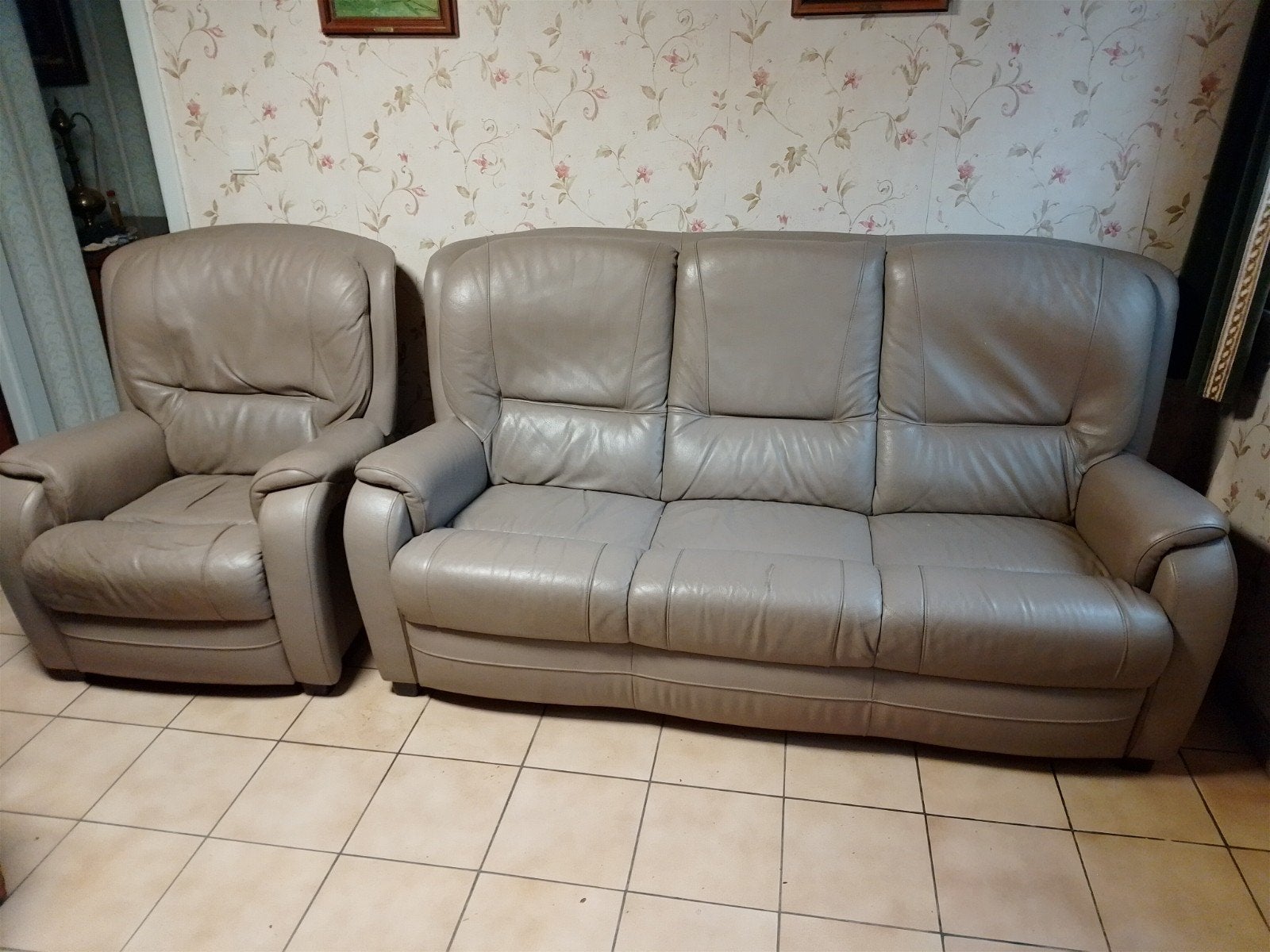 Canapé 3 places + un fauteuil, Maison & Meubles, Enlèvement