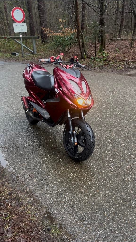 Yamaha aerox, Fietsen en Brommers, Ophalen, Tweetakt, Gebruikt, Aerox