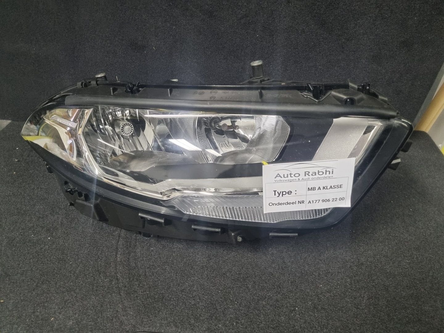 MERCEDES A KLASSE W177 H7 KOPLAMP A1779062200, Autos : Pièces & Accessoires, Utilisé, -, -, Enlèvement ou Envoi