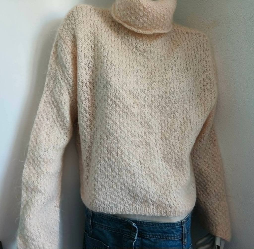 Poederroze wollen colltrui M/L, Kleding | Dames, Ophalen of Verzenden, Zo goed als nieuw, Maat 38/40 (M), Roze