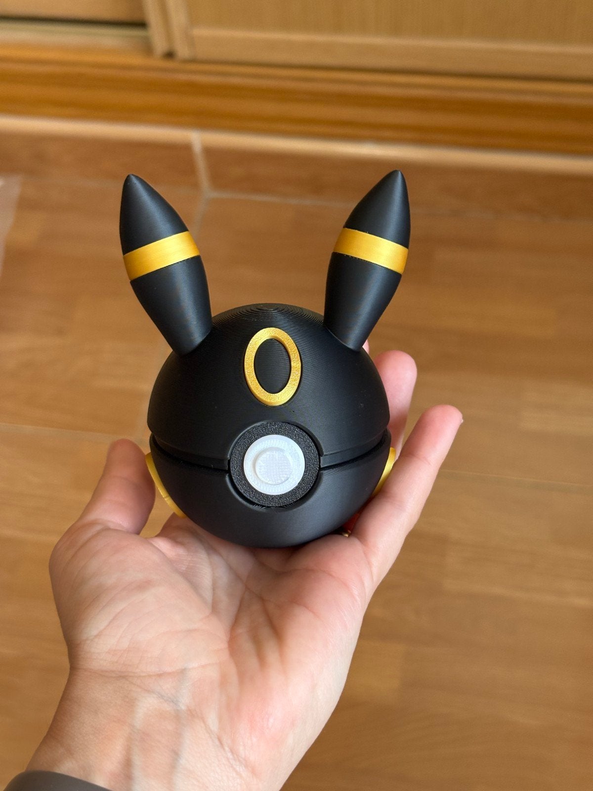Umbreon Pokeball 3D Printed, Kinderen en Baby's, Speelgoed | Actiefiguren, Ophalen
