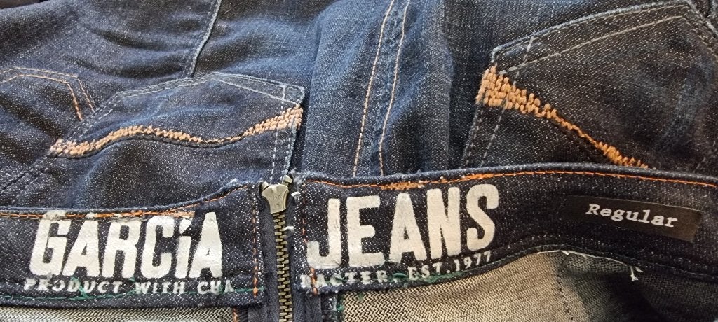 Jupe en jeans Garcia - Taille 38/40, Vêtements | Femmes, Jupes, Taille 38/40 (M), Enlèvement ou Envoi, Comme neuf, Longueur genou