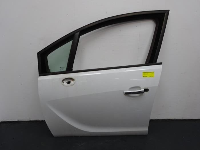 Portier 4Deurs links-voor van een Opel Meriva (Z474), Gebruikt, -, Deur, -