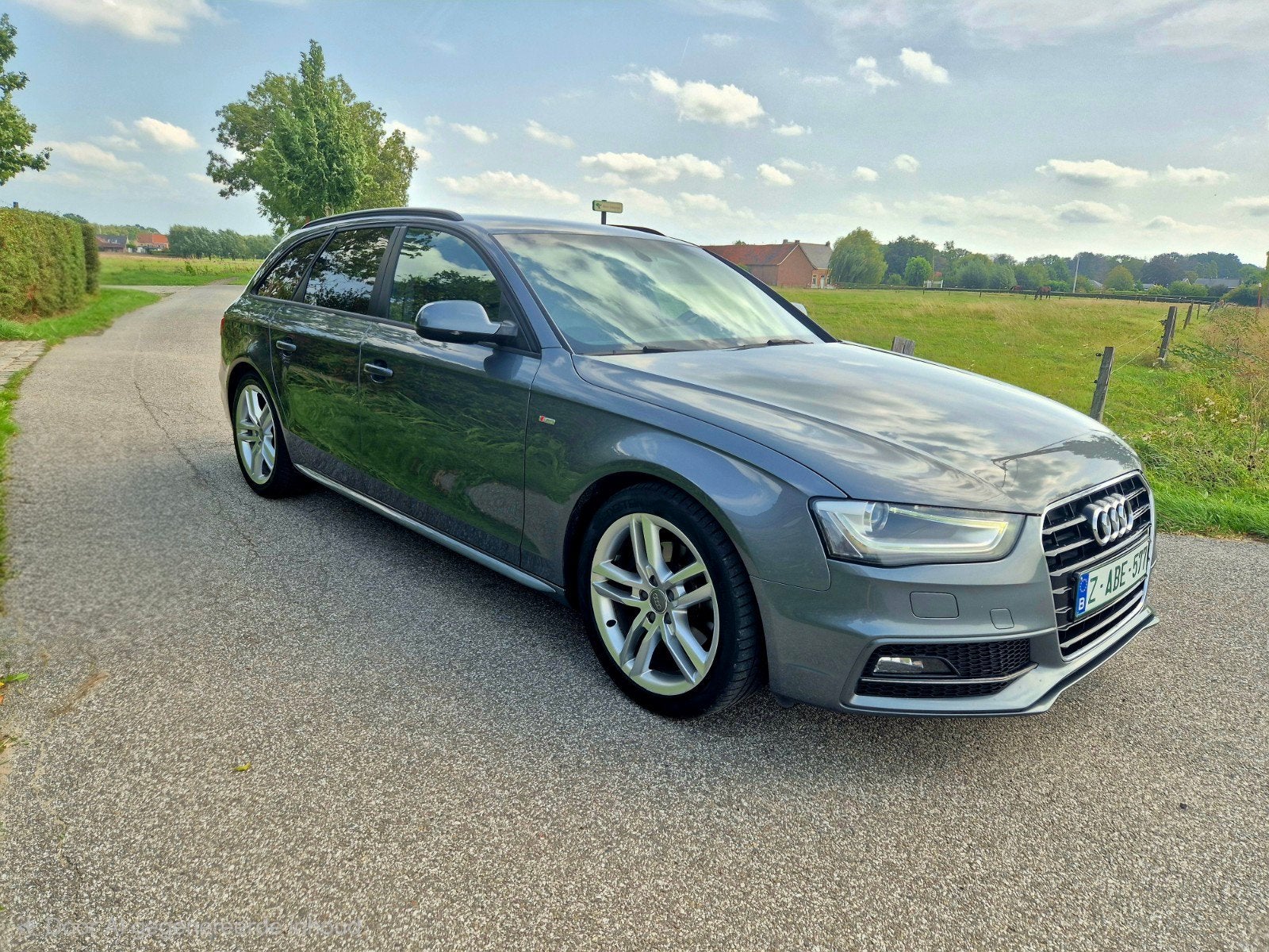 AUDI A4 S-LINE | EURO 6 | OPTION COMPLÈTE, Autos, Entreprise, Boîte manuelle, Noir, 5 portes