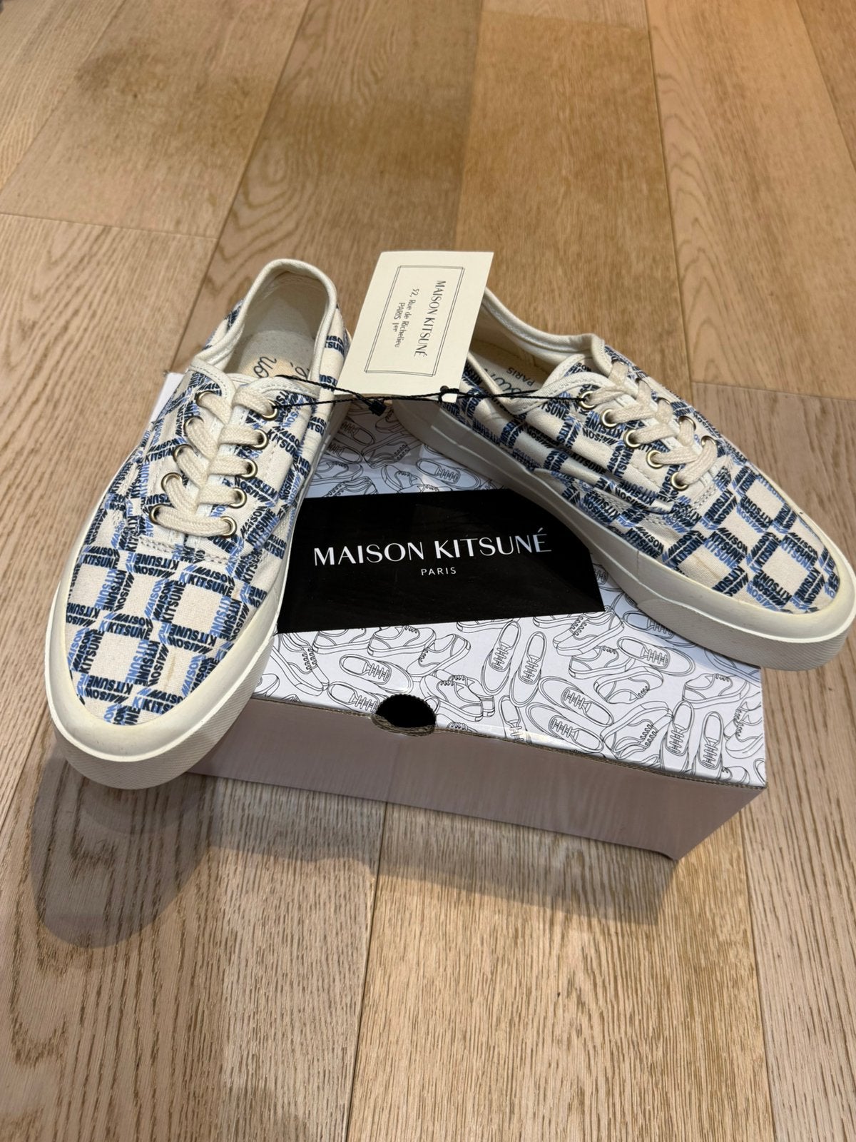Neuves exceptionelles baskets Maison Kitsune T37, Enlèvement ou Envoi, Neuf, Blanc