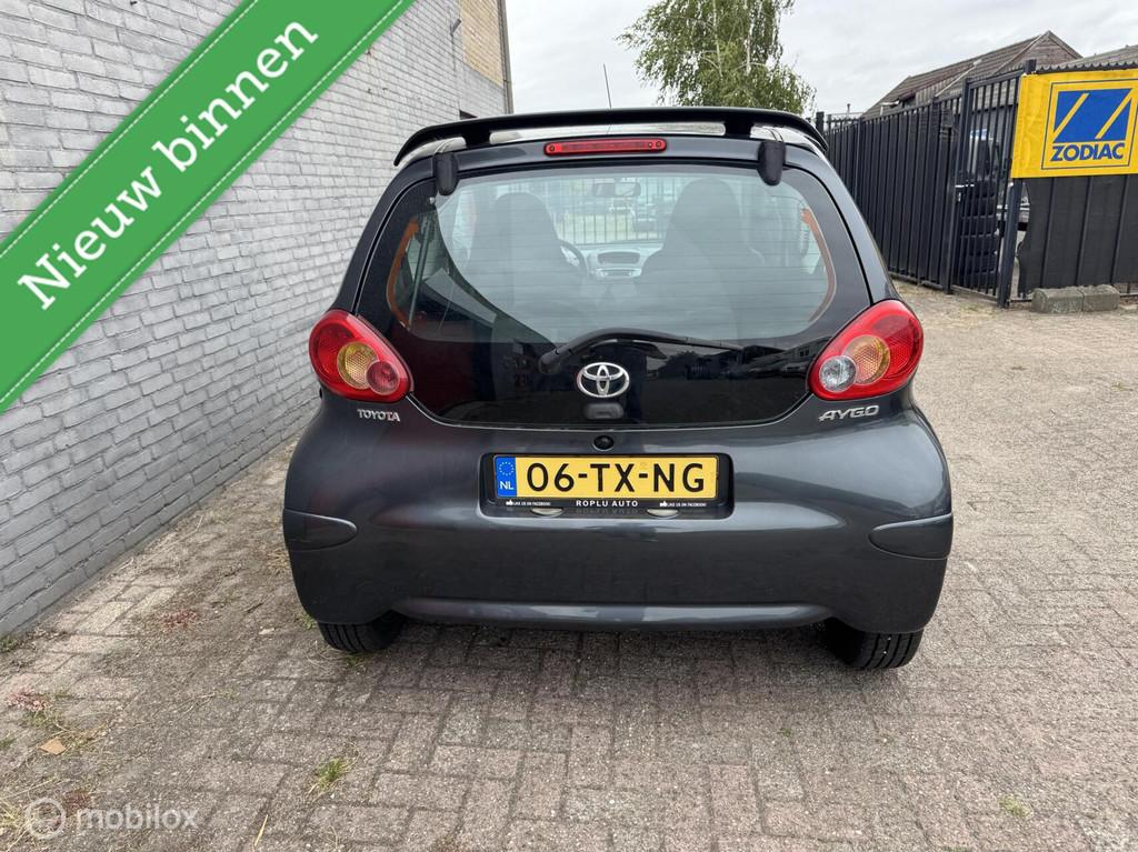 Toyota Aygo 1.0-12V +, Auto's, Voorwielaandrijving, 4 zetels, Elektrische ramen, 109 g/km