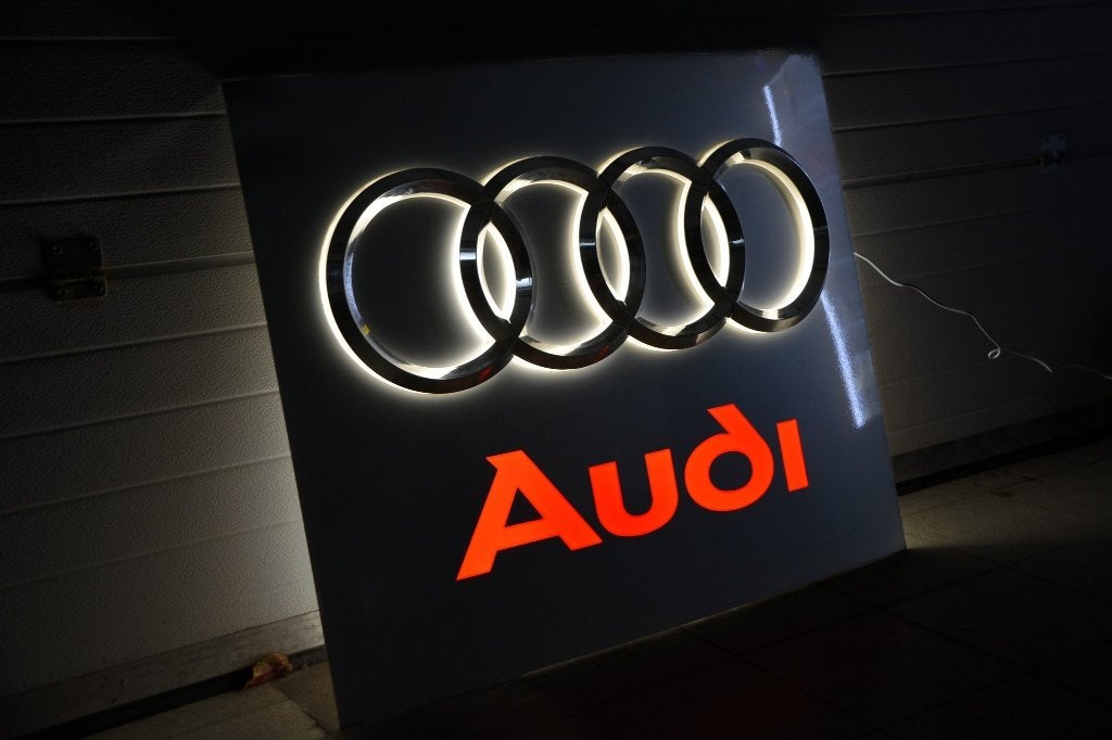 Audi originele lichtreclame lichtbak zeldzaam!, Ophalen, Zo goed als nieuw, Lichtbak of (neon) lamp