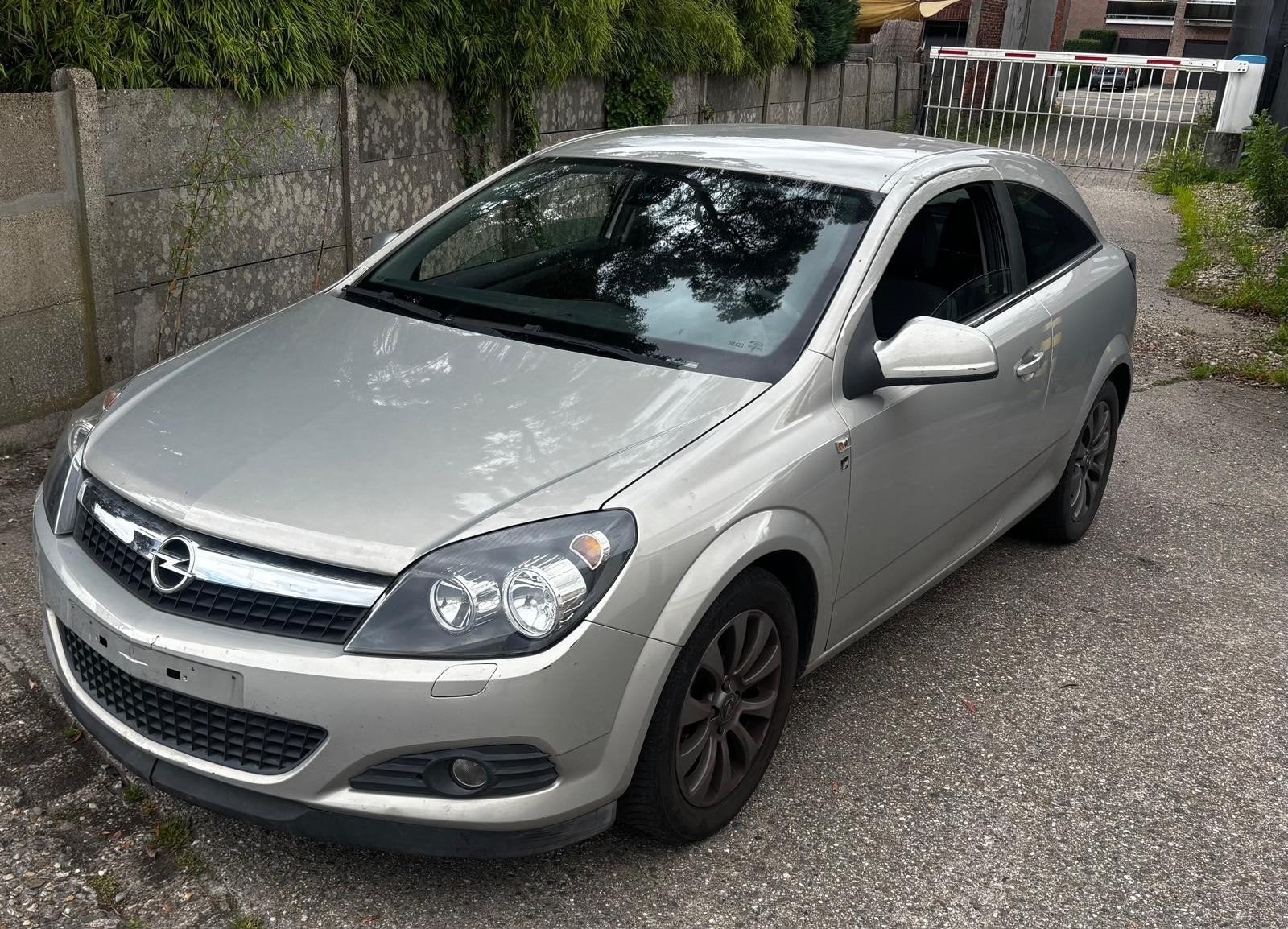 Opel Astra 1.4 benzine GTC 120dkm gekeurd voor verkoop, Auto's, Opel, Handgeschakeld, 1400 cc, Astra, 3 deurs