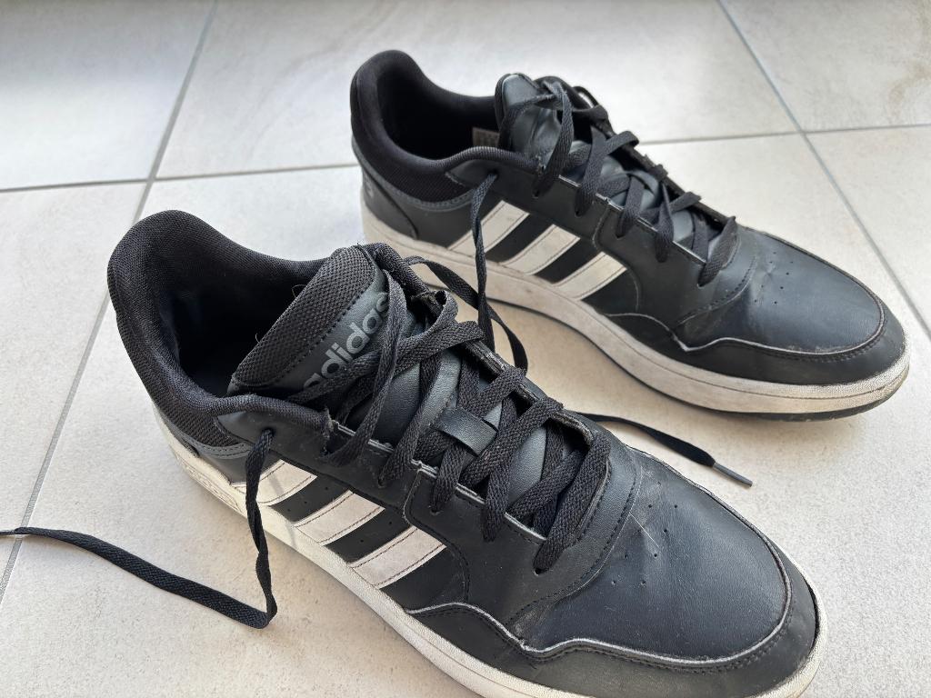 Sneakers Adidas noires taille 48, Vêtements | Hommes, Chaussures, Enlèvement ou Envoi, Adidas, Porté, Baskets
