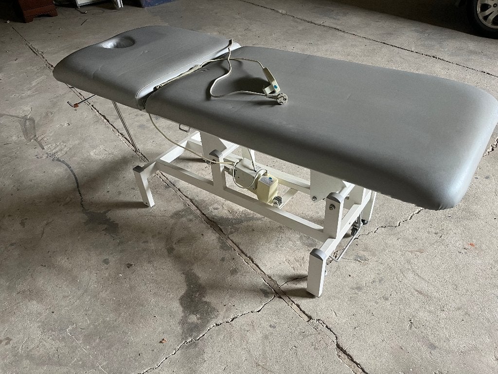Table de massage motorisé, Sports & Fitness, Produits de massage, Enlèvement, Utilisé, Table de massage