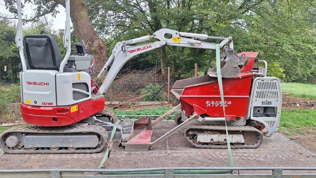 Mini pelle TAKEUCHI TB 210 R, Articles professionnels, Enlèvement, Excavatrice