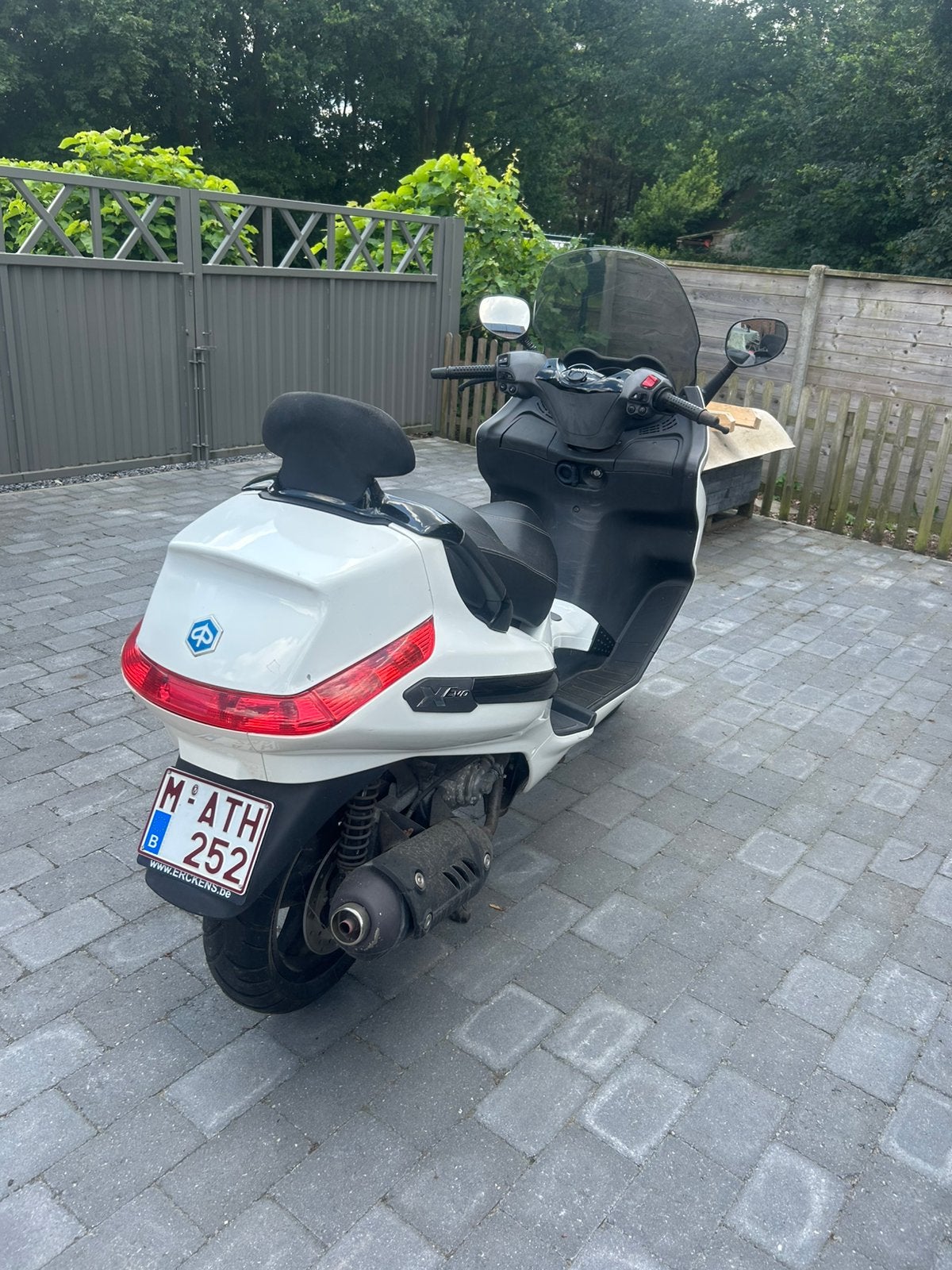 Piaggio Xevo, Ophalen, Gebruikt