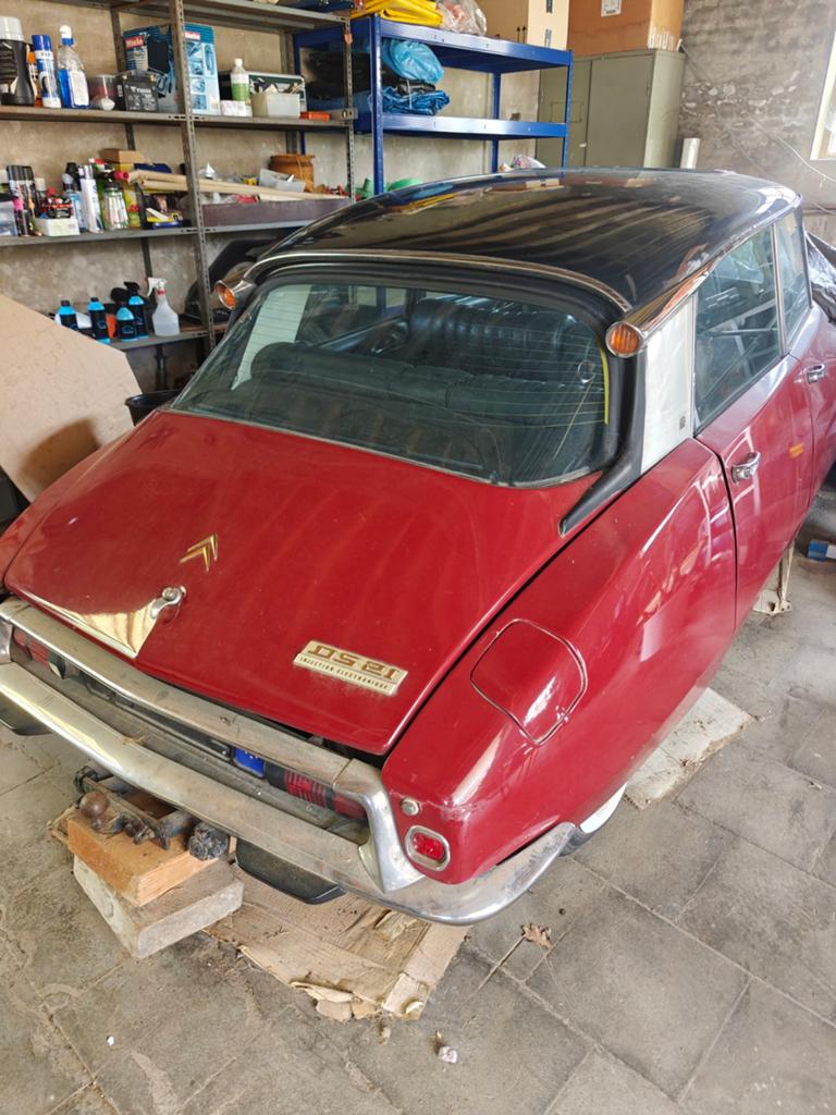 Citroën DS 21 1969, Autos, Citroën, Particulier, DS, Essence, 4 portes, Boîte manuelle, Autres couleurs, Noir, Cuir, Enlèvement