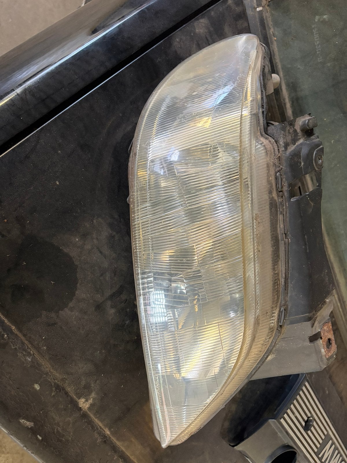 Phare droit Peugeot 306, Enlèvement ou Envoi, Peugeot
