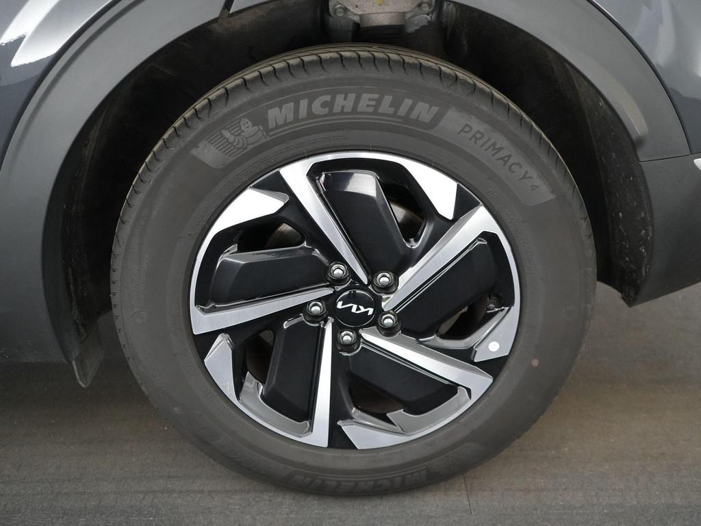 Kia Sportage 1.6 T-GDi 48V 7DCT Pulse (automatique), 144 g/km, Argent ou Gris, 110 kW, Entreprise