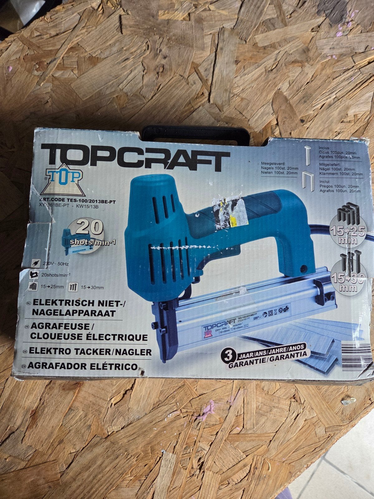 Electrisdh niet- en nagelapparaat, Bricolage & Construction, Outillage | Ponceuses, Enlèvement