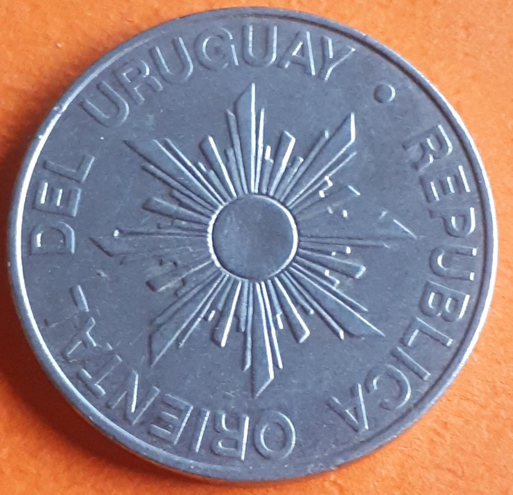 URUGUAY : 50 NUEVO PESOS 1989 KM 94, Ophalen of Verzenden, Zuid-Amerika, Losse munt