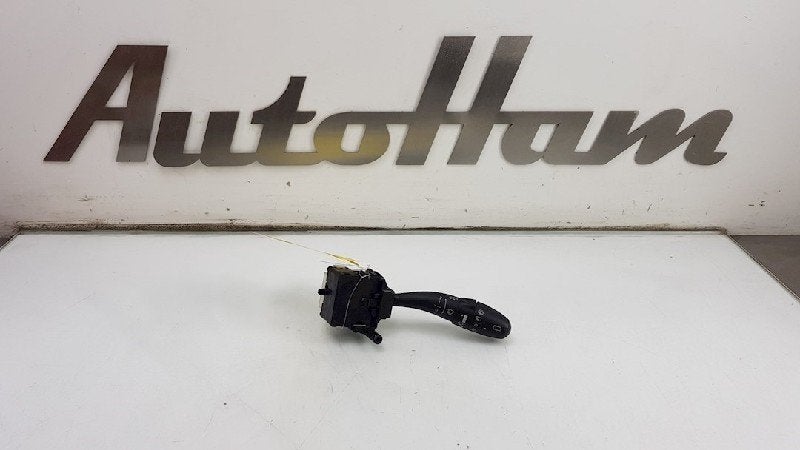 RUITENWISSER SCHAKELAAR i30 (FD) (|934202R010|934102R020|), Hyundai Motor Deutschland GmbH, Gebruikt, Kaiserleipromenade 5
63067  Offenbach am Main, DE