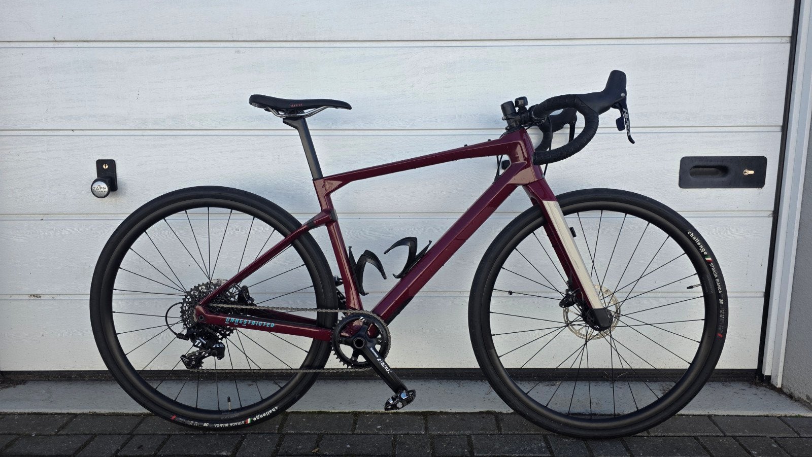 Absolute Nieuwstaat! 
BMC URS 4 carbon! S-Ram Apex!

Disc Gr, Ophalen, Carbon