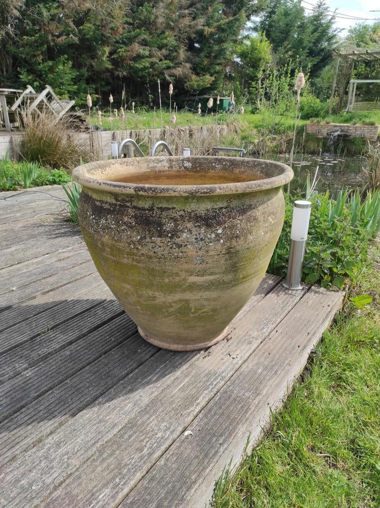 Grote terracotta bloempot doorsnede 77 cm en 66 cm hoog, Tuin en Terras, Ophalen