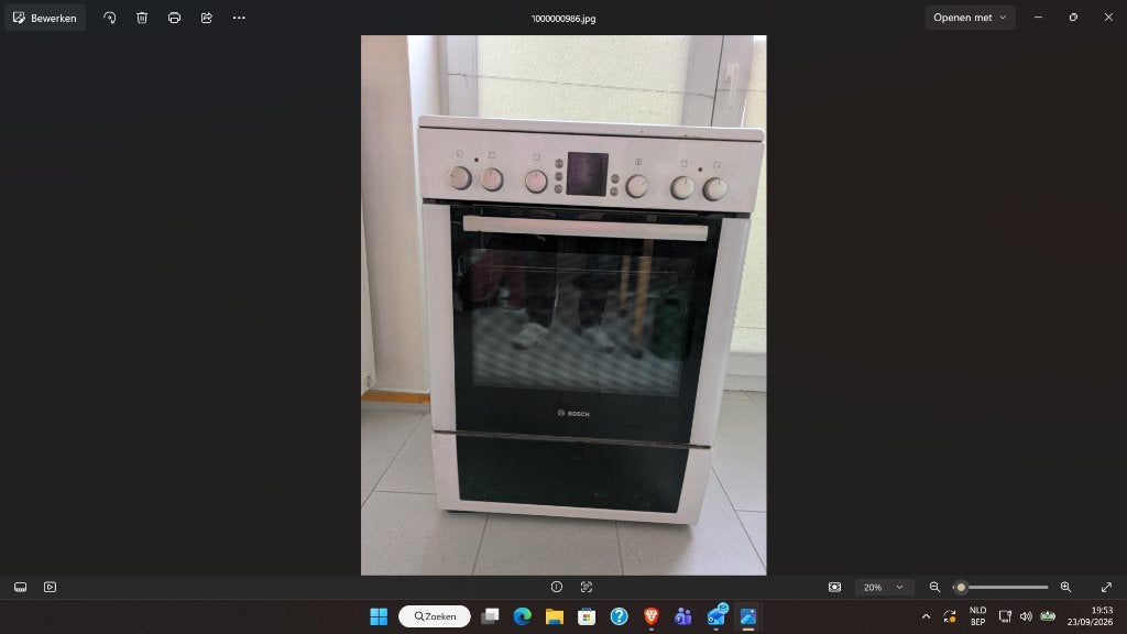 Cuisinière Bosch, 2014, non utilisée depuis 7 ans, Electroménager, Classe énergétique A ou plus économe, 85 à 90 cm, 4 zones de cuisson