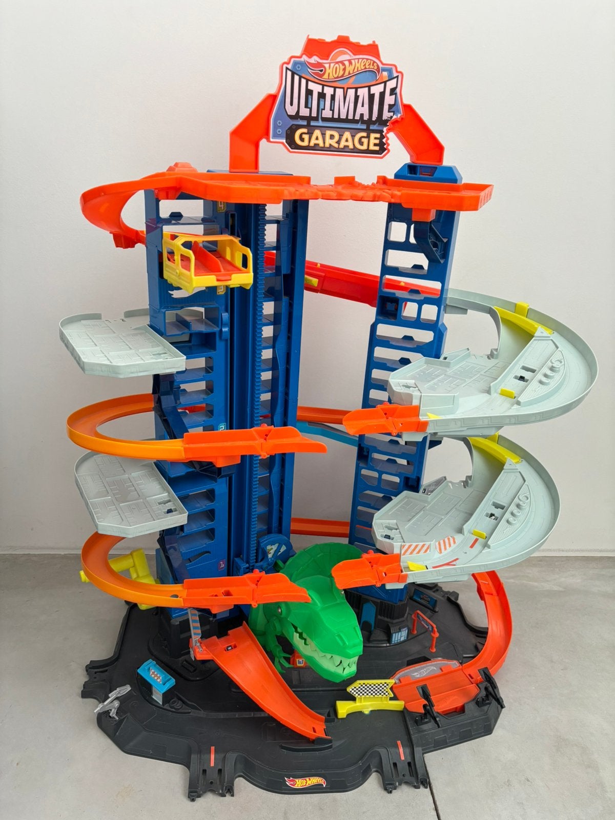 Hot Wheels Ultimate garage met T-Rex, Ophalen, Hot Wheels, Handmatig, Racebaan