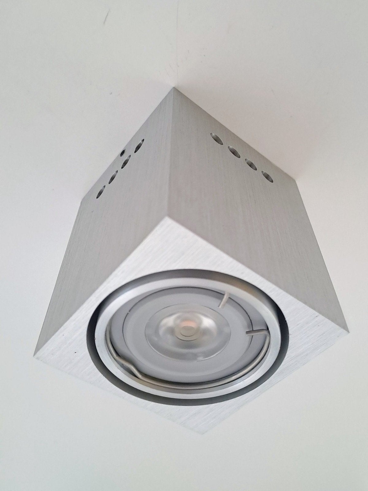 4 zeer degelijke alu. opbouw spots regelbaar GU10 led 240v, Ophalen, GU10, Verstelbaar, Zo goed als nieuw