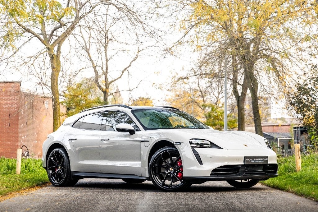 Porsche Taycan 4S Sport Turismo * BOSE * ACC * Pano * Matrix, Auto's, Automaat, Dealer onderhouden, Verwarmde buitenspiegels, Leder