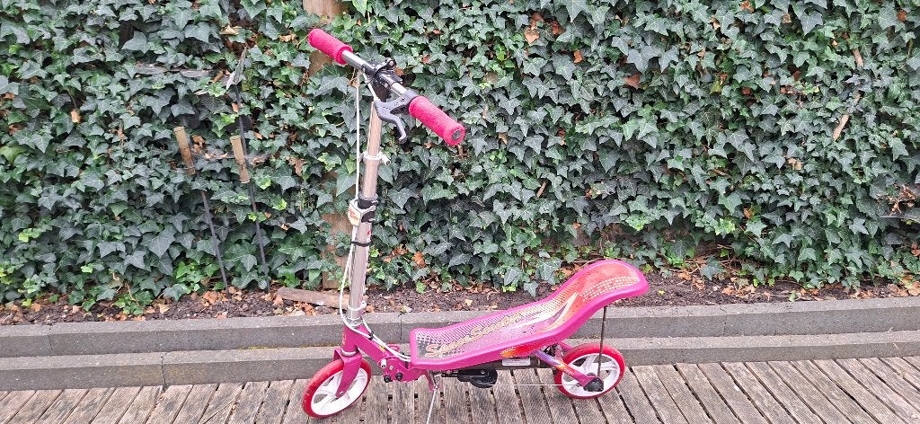 Trottinette spatiale - bon état, Enlèvement, Utilisé, Autres types, Space Scooter