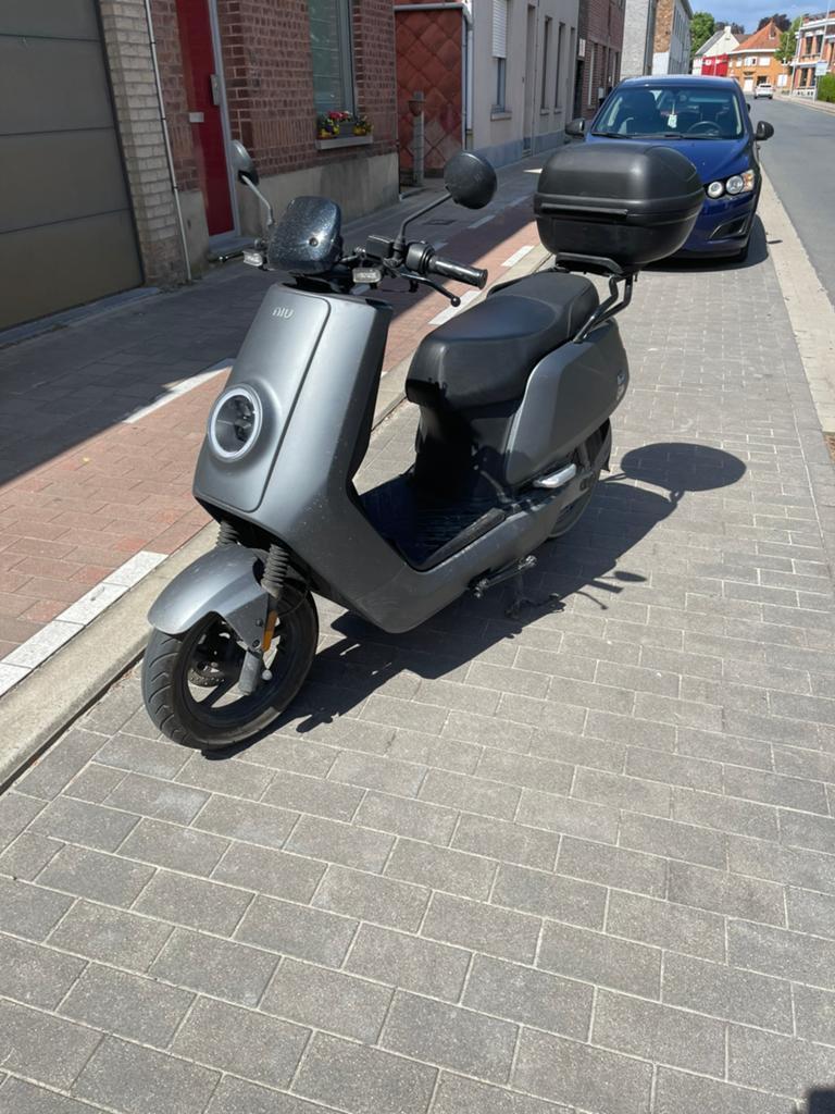 Niu nqi b klasse scooter elektrisch, Ophalen, Zo goed als nieuw, Elektrisch