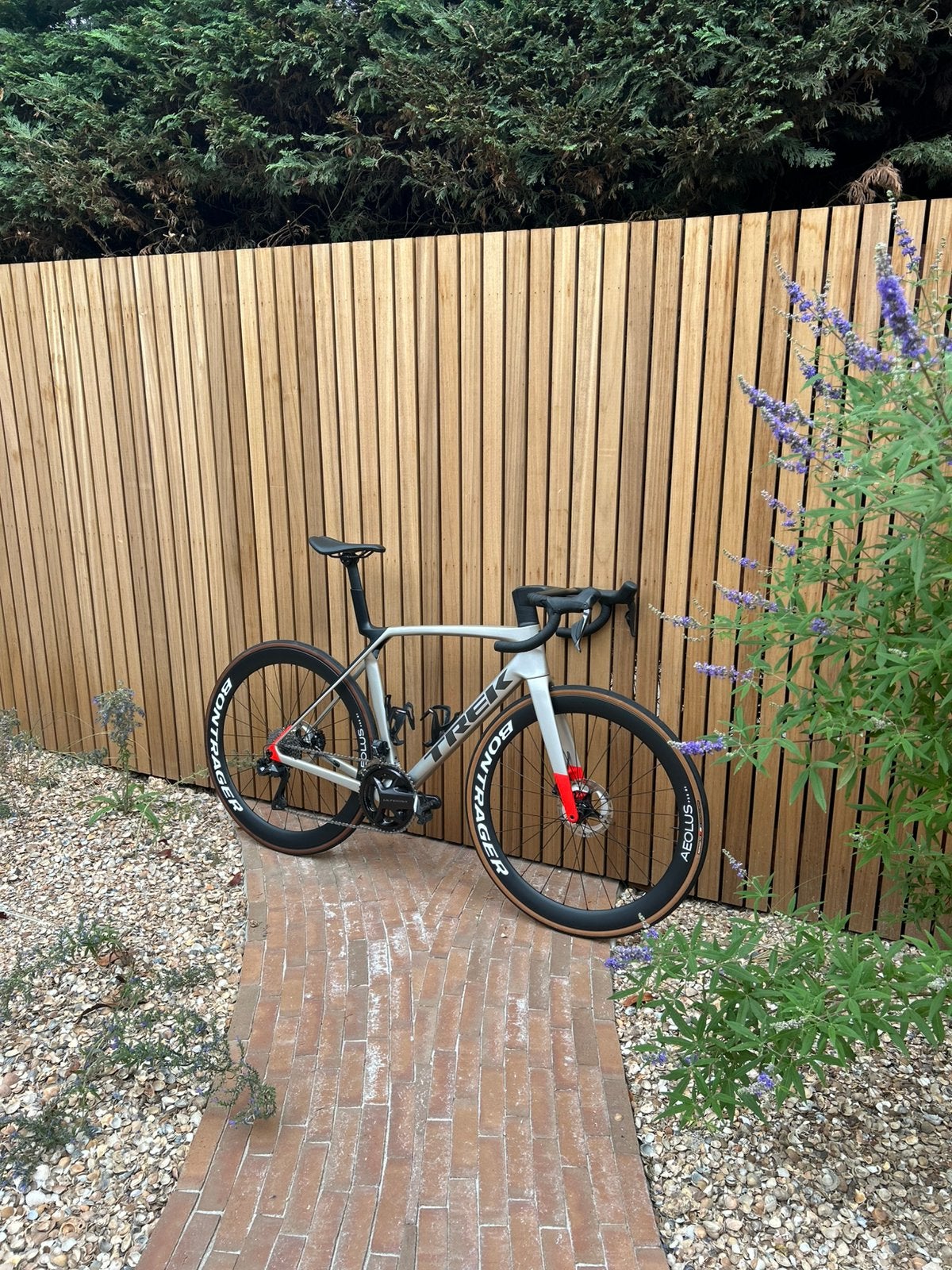 Trek Madone Gen 7 – Ultegra Di2, 53 à 57 cm, Enlèvement, Comme neuf, Frein à disque