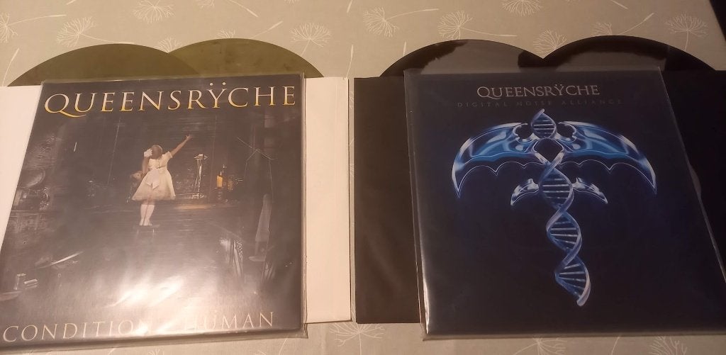 Queensryche 2 elpees limited in nieuwstaat!, Cd's en Dvd's, Ophalen, Zo goed als nieuw