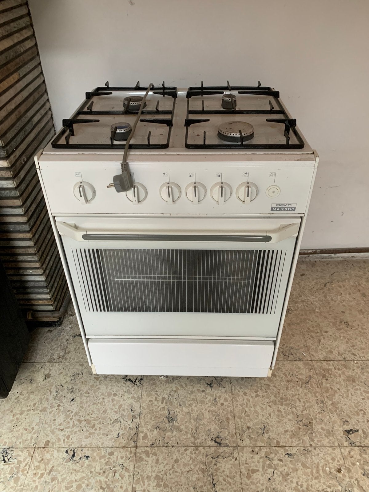 Gasfornuis met oven, Electroménager, Gaz, 4 zones de cuisson, Enlèvement, Utilisé