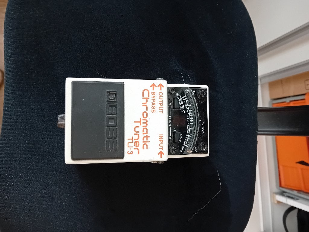 gitaar(Boss GT1),Gitaar, Enlèvement, Comme neuf