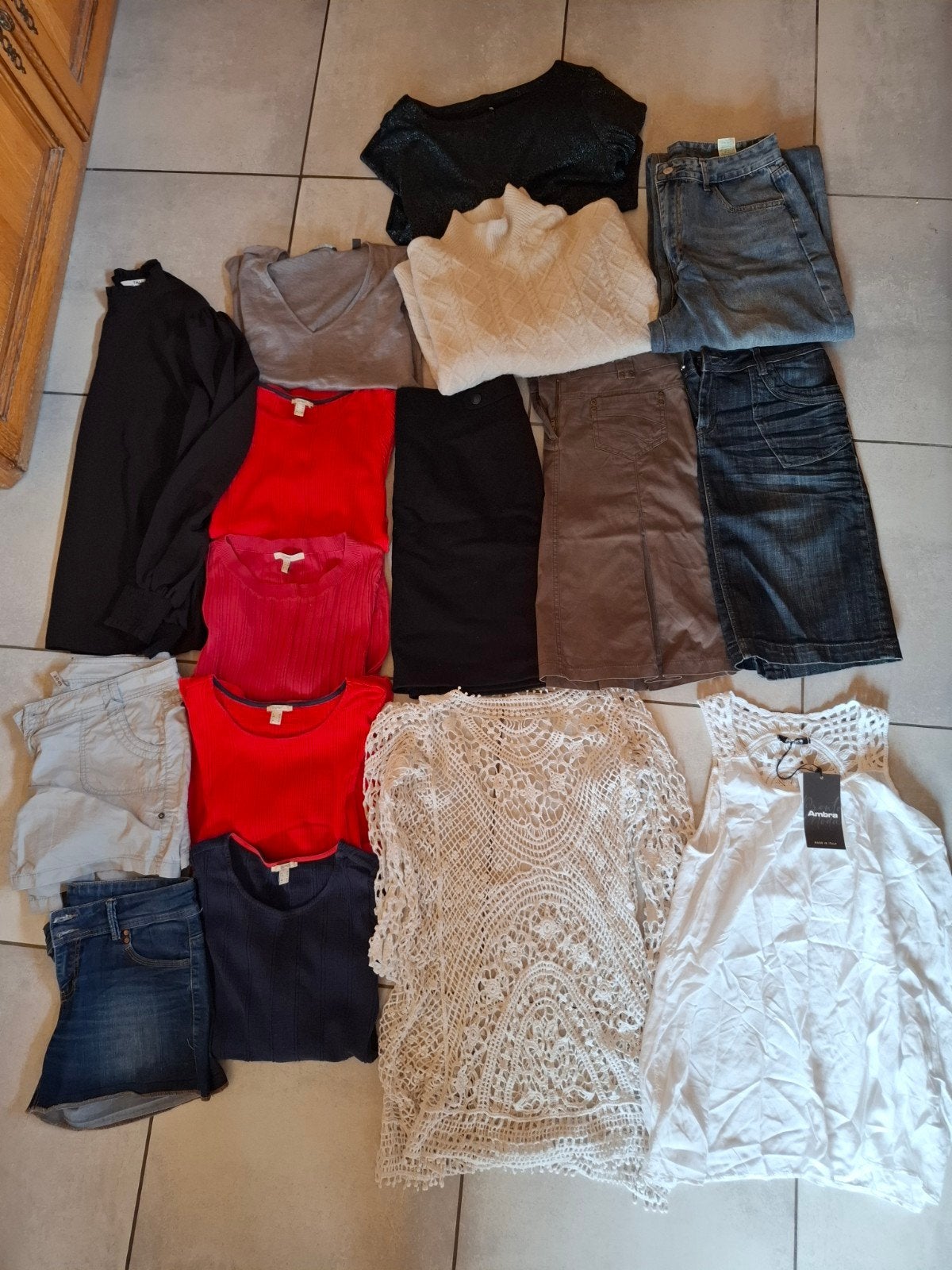 lot vêtements femme taille 40, Vêtements | Femmes, Packs de vêtements pour femmes, Enlèvement