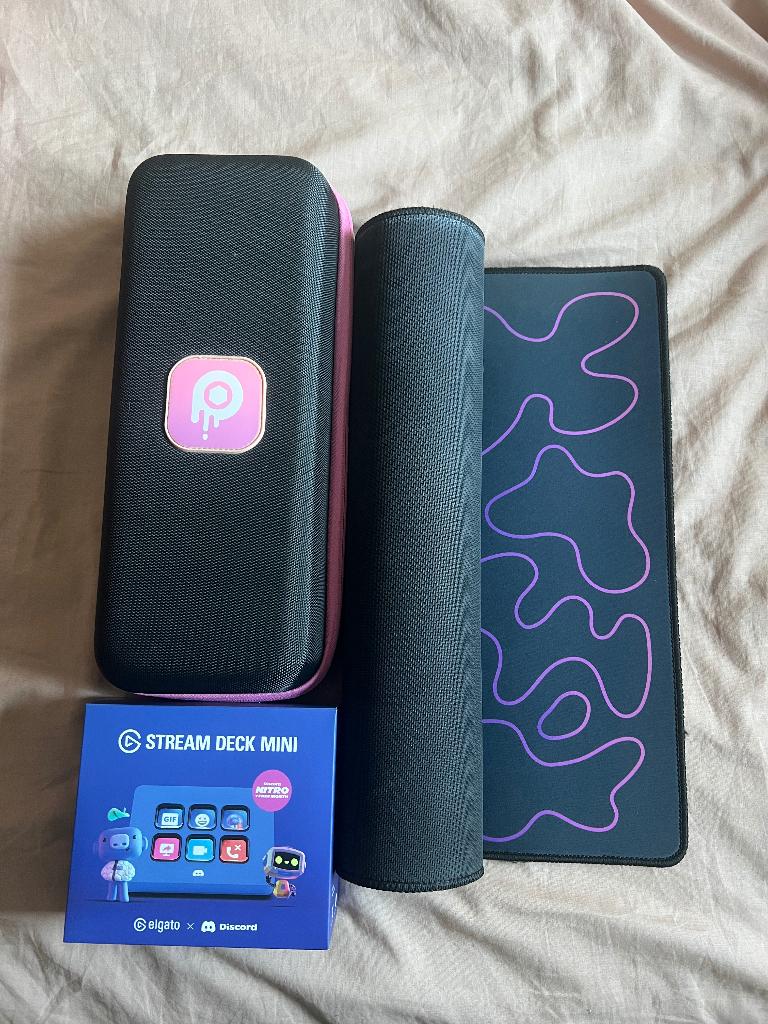 Pack de jeu - Édition Discord, Informatique & Logiciels, Claviers, Comme neuf, Qwerty, Filaire, Clavier gamer, Enlèvement ou Envoi