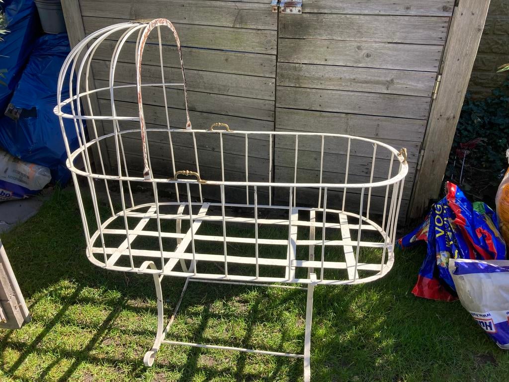 Antieke, metalen wieg, Antiek en Kunst, Ophalen