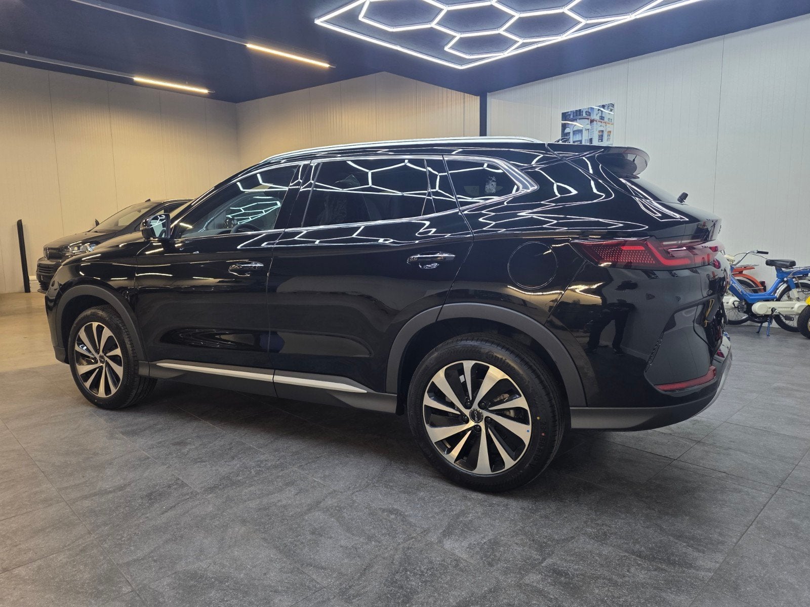BYD SEAL U BOOST 1.5 DM-I 218 PHEV 2026 10KM, Autos, Achat, Euro 6, Entreprise, Réception radio numérique