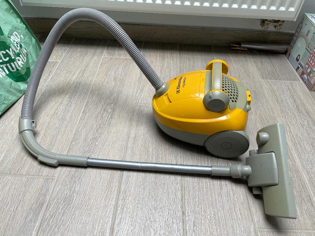 Stofzuiger speelgoed maakt licht geluid, Ophalen