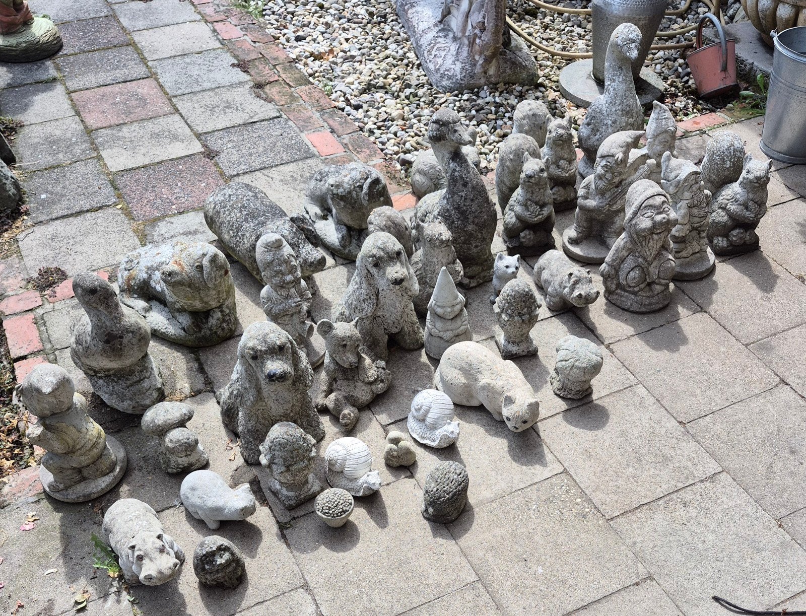 betonnen beelden eekhoorns kabouters varkens ganzen decorati, Ophalen