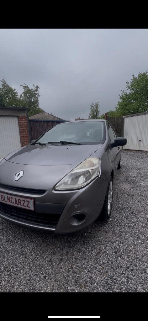 Renault clio 3 5 porte, Auto's, Renault, Euro 5, Particulier, 56 kW, Zilver of Grijs