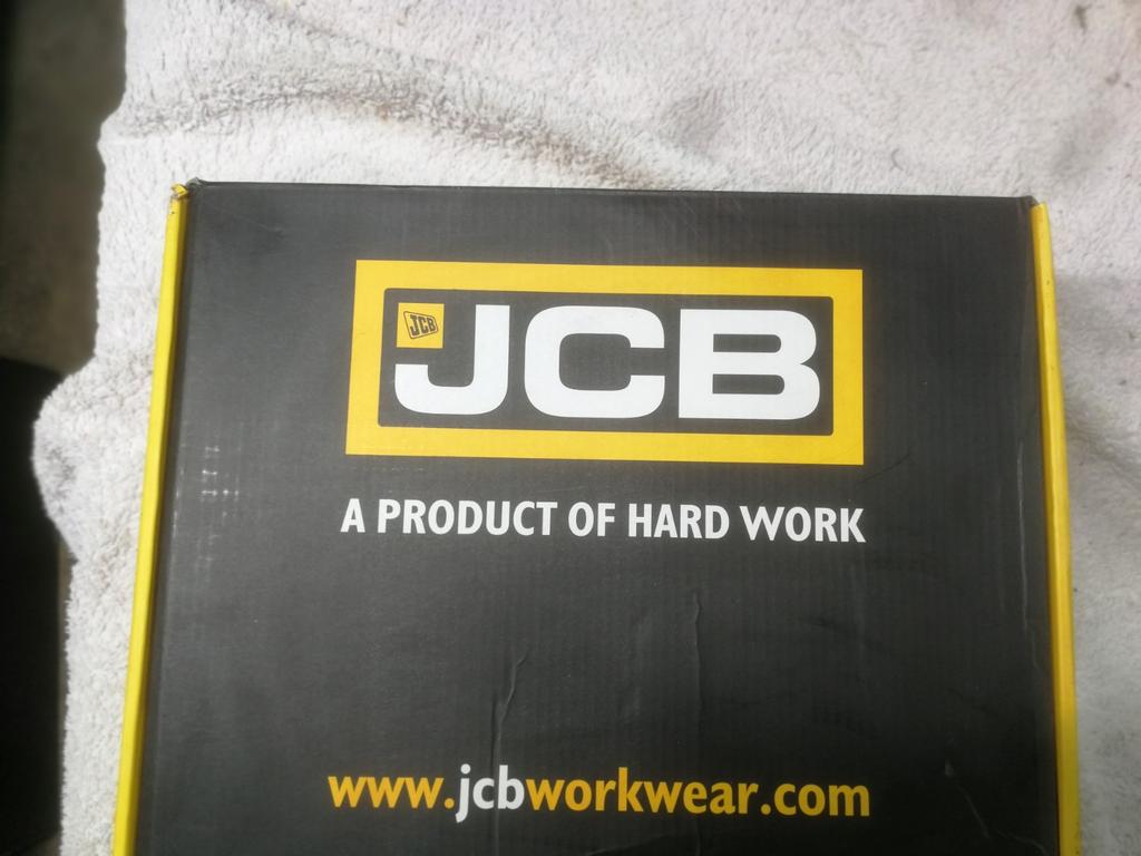 Veiligheidsschoen JCB, Enlèvement