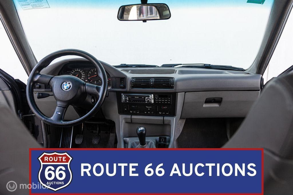 BMW M5 E34 | 1991 | Route 66 Auctions, Zwart, Bedrijf, Handgeschakeld, Overige carrosserie
