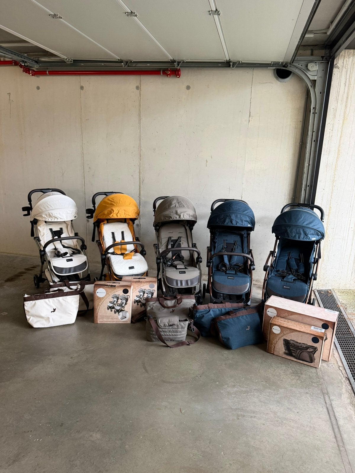 Vente au showroom Leclercbaby | Influencer Air & Monnalisa, Autres marques, Comme neuf, Poussette, Tige de poussée réglable