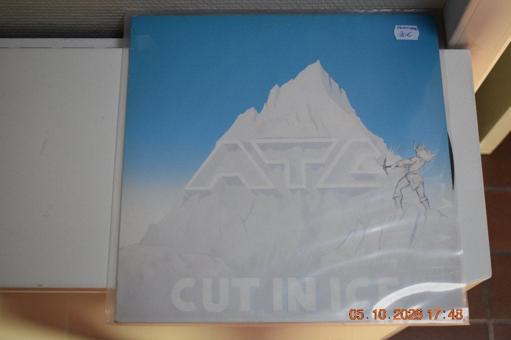 LP : ATA - Cut in Ice (Heavy Metal), LP, Heavy metal, Gebruikt, Ophalen of Verzenden