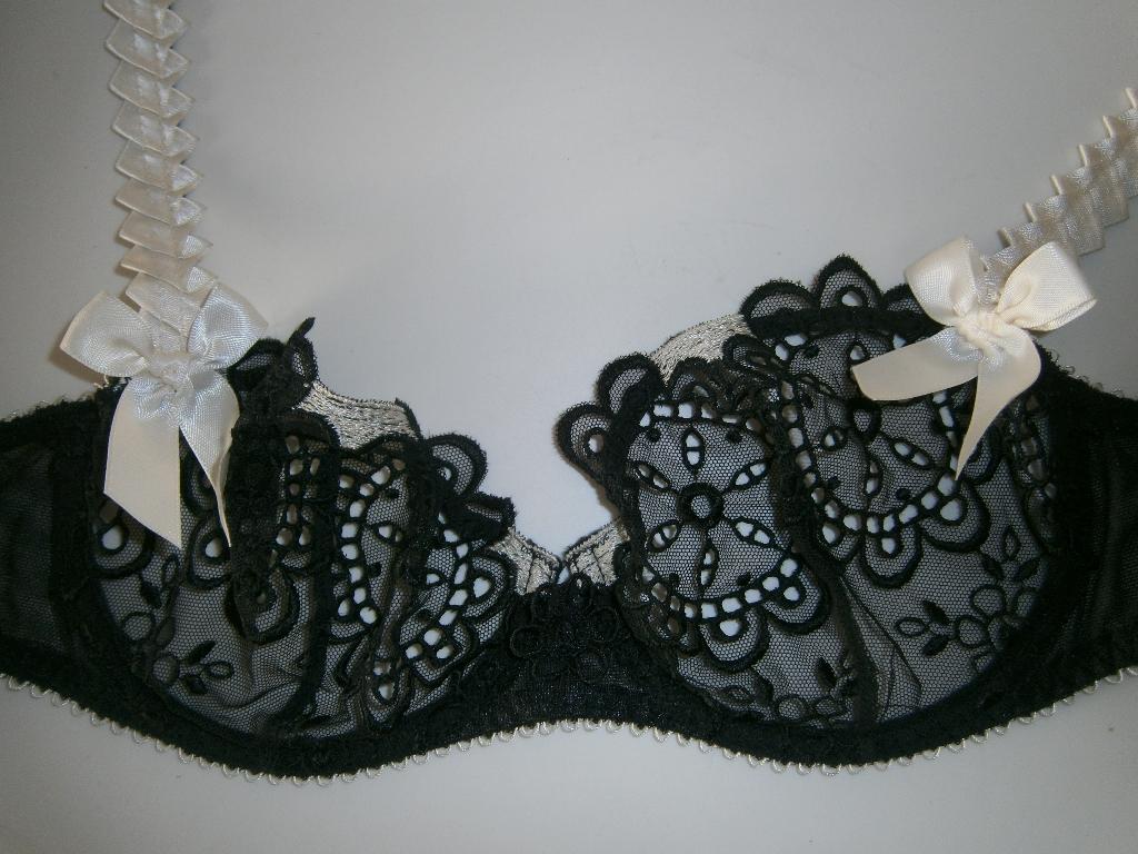 Soutien gorge 90B NEUF Lejaby noir et écru avec dentelles, Lejaby, Enlèvement ou Envoi, Noir, Soutien-gorge