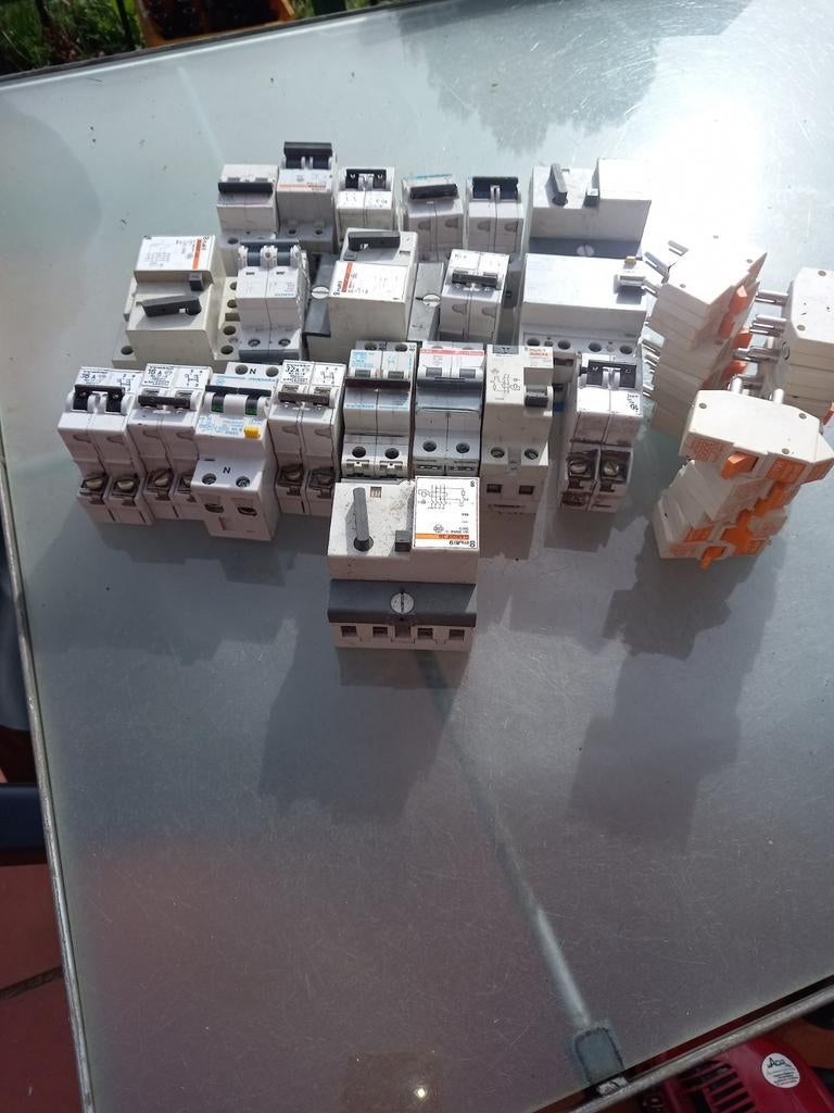 Lot de  fusibles, Bricolage & Construction