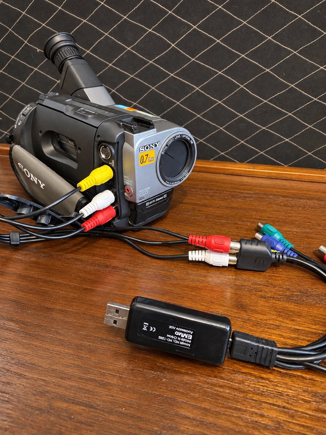 Camera sony Hi8 / video8 + adaptateur usb pour numériser, TV, Hi-fi & Vidéo, Enlèvement ou Envoi, Sony, Sony, Sony